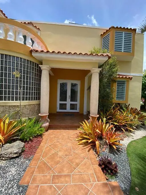 Villa Del Carmen Family Vacation Home Isabela